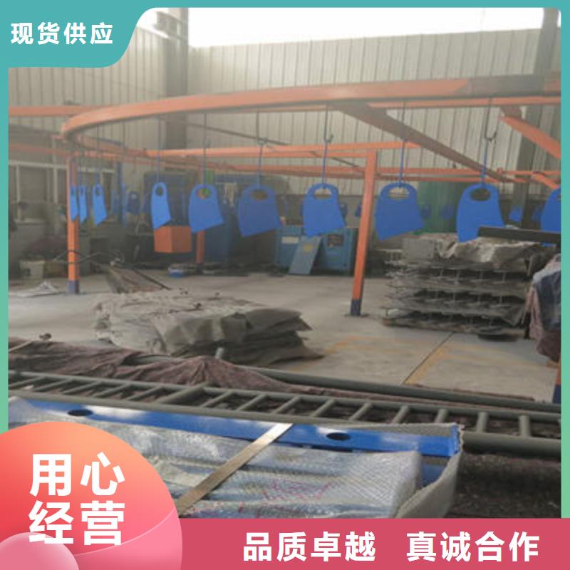 【公路护栏道路隔离护栏厂家拥有先进的设备】