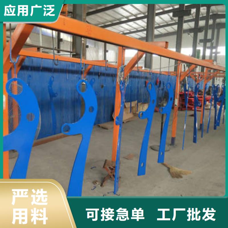 防撞立柱木纹景观护栏性价比高