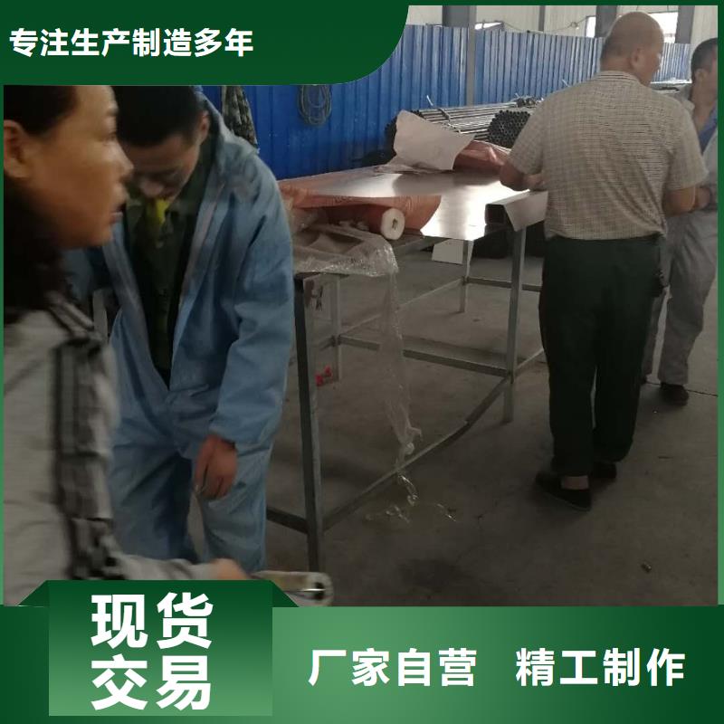 防撞护栏镀锌波形护栏专注细节专注品质