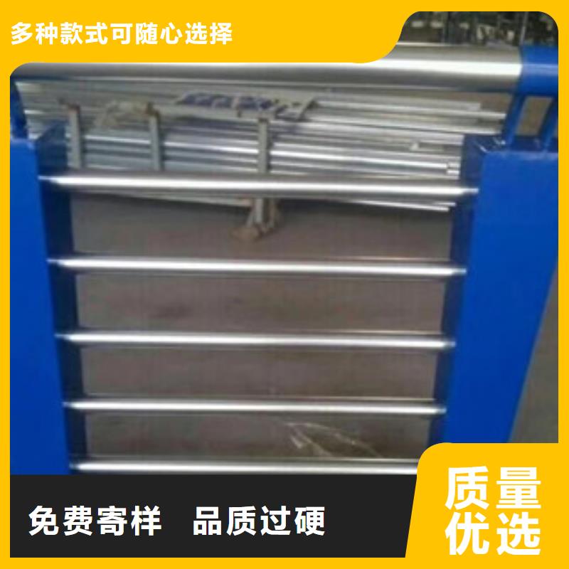灯光护栏镀锌喷塑防撞栏专注生产制造多年