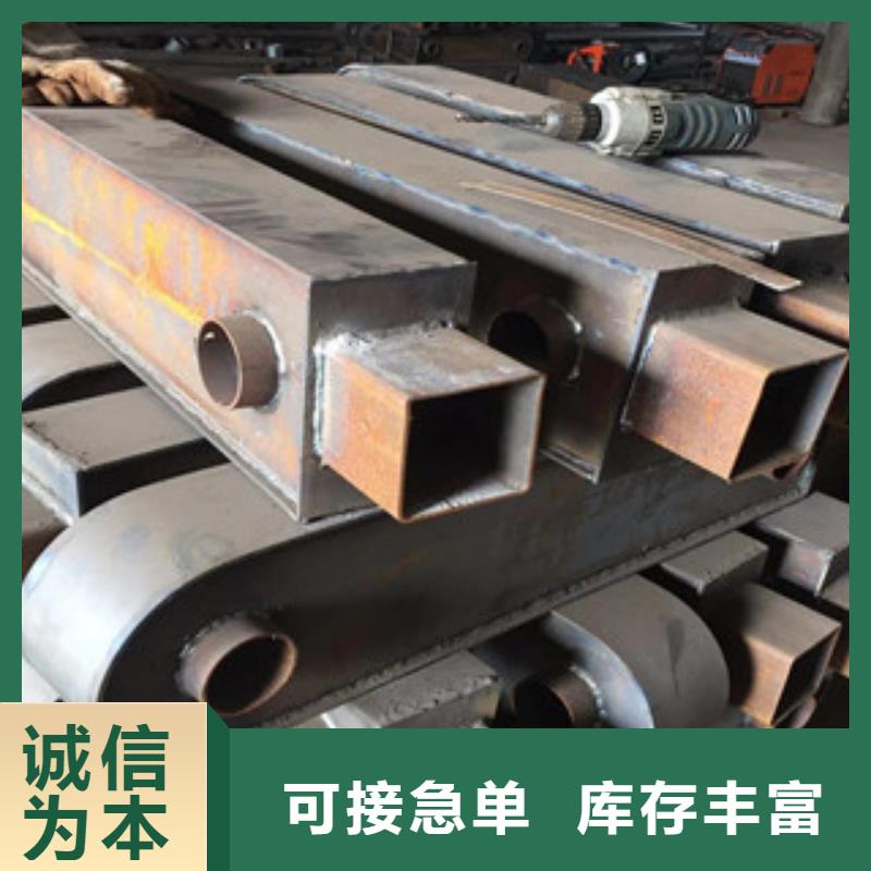 立柱不锈钢复合管道路景观护栏精心打造