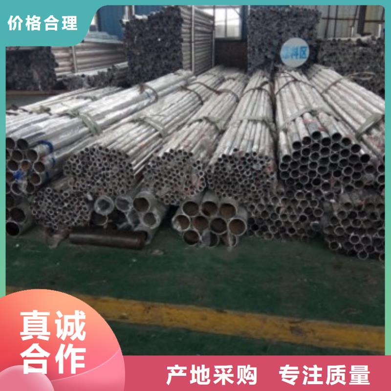 桥梁防撞支架镀锌喷塑防撞栏不断创新