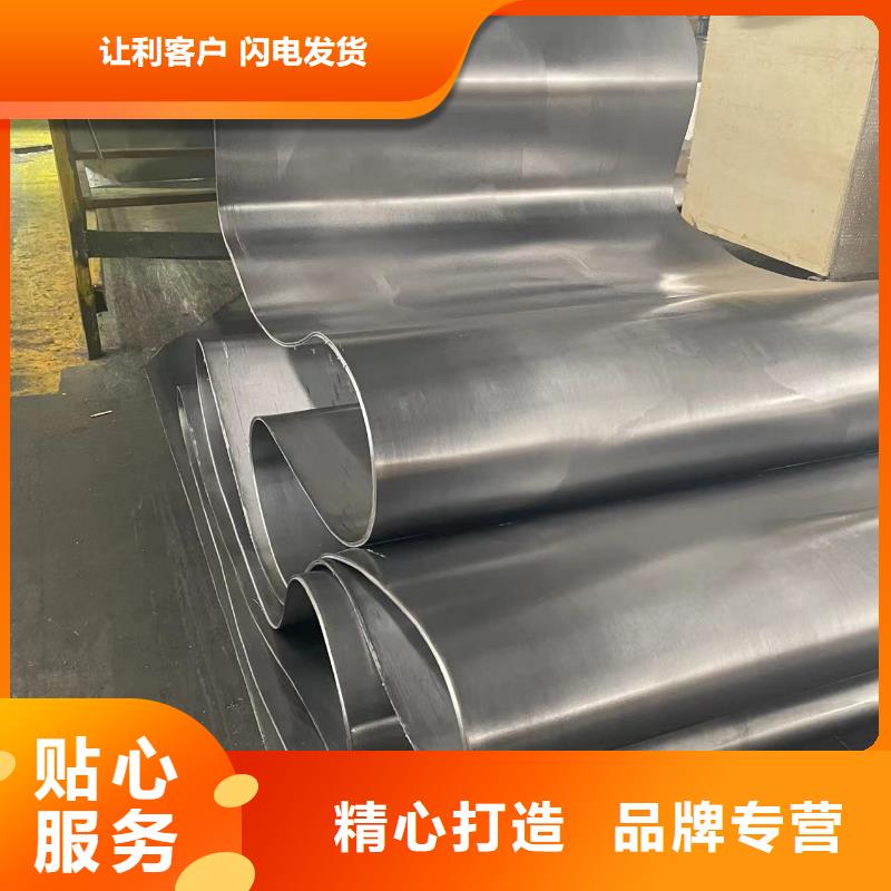 

平开铅门上门安装
