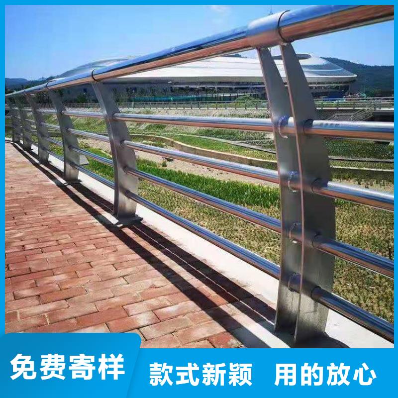 蓝色钢板穿孔桥梁立柱厂家供应
