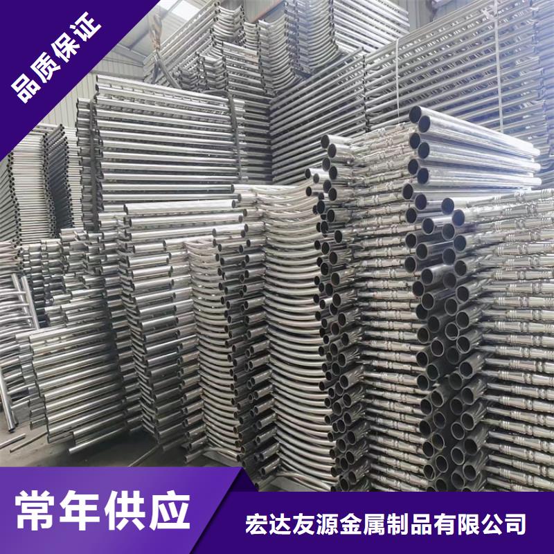 常年供应镀锌方管桥梁河道隔离栏杆-价格优惠