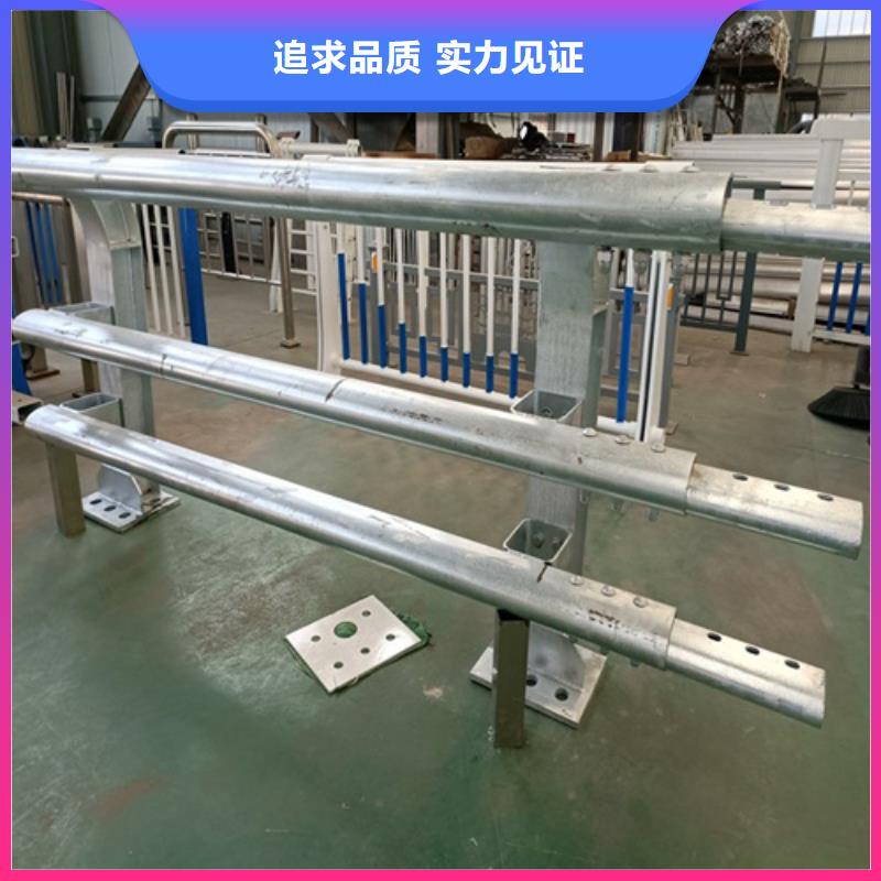 防腐木隔离栏、防腐木隔离栏厂家直销-库存充足