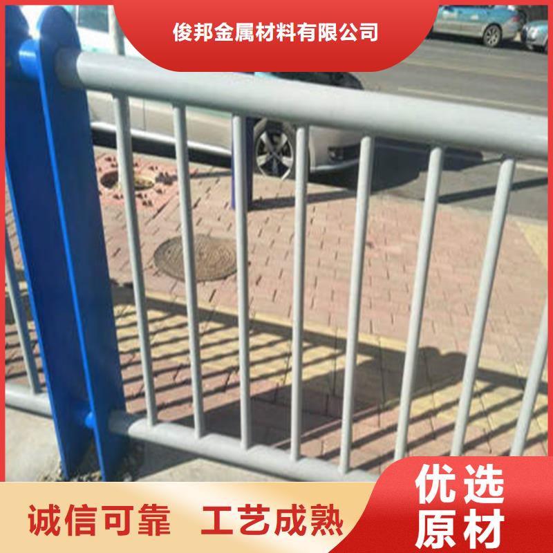 不锈钢复合管镀锌波形护栏工厂现货供应