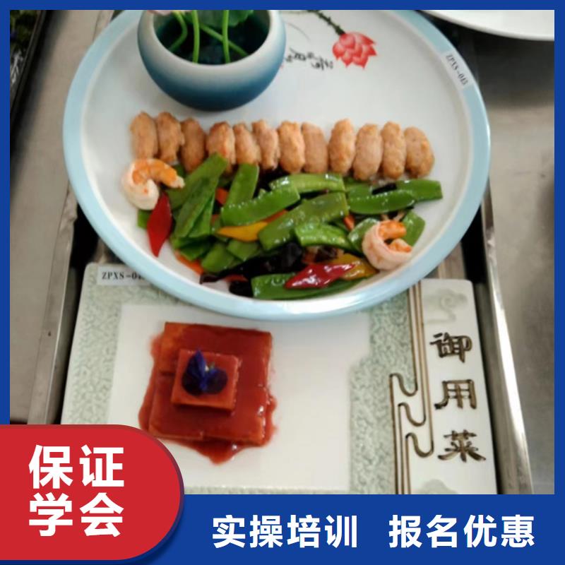 【厨师培训】装载机铲车驾驶培训手把手教学|厨师烹饪培训-虎振技工学校(黑龙江省分公司)