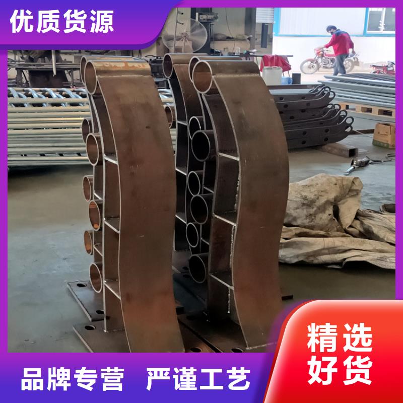 桥梁栏杆中央分隔栏常年供应