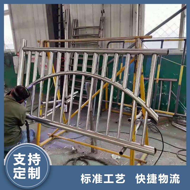 不锈钢复合管道路隔离栏适用场景
