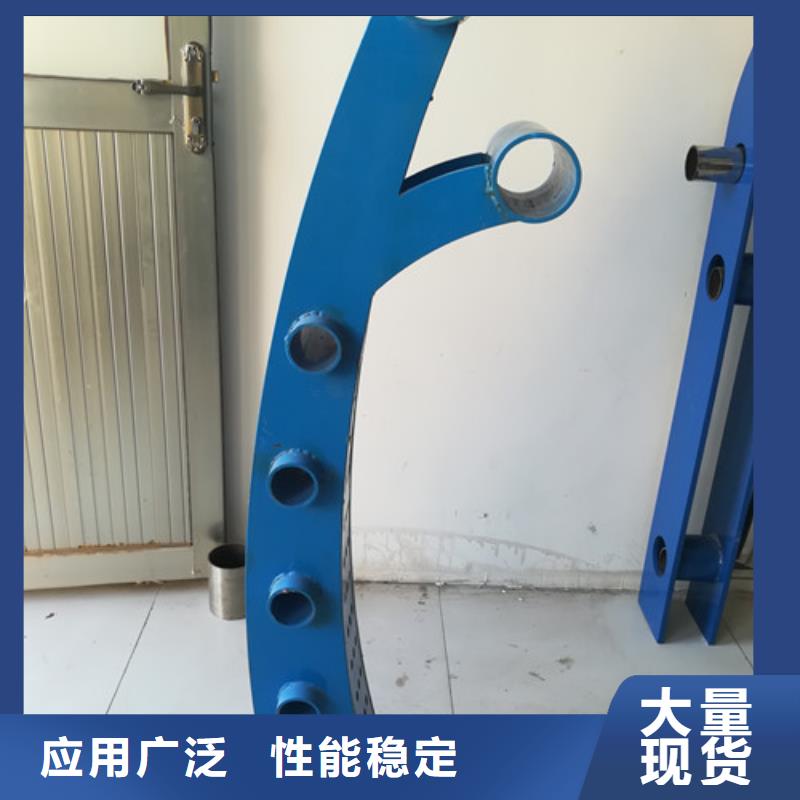 不锈钢防撞护栏旋转护栏优质材料厂家直销
