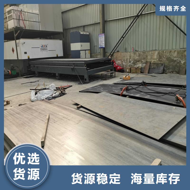 防撞护栏 【河道防撞栏杆】细节之处更加用心鑫润通【高速开口栏网】