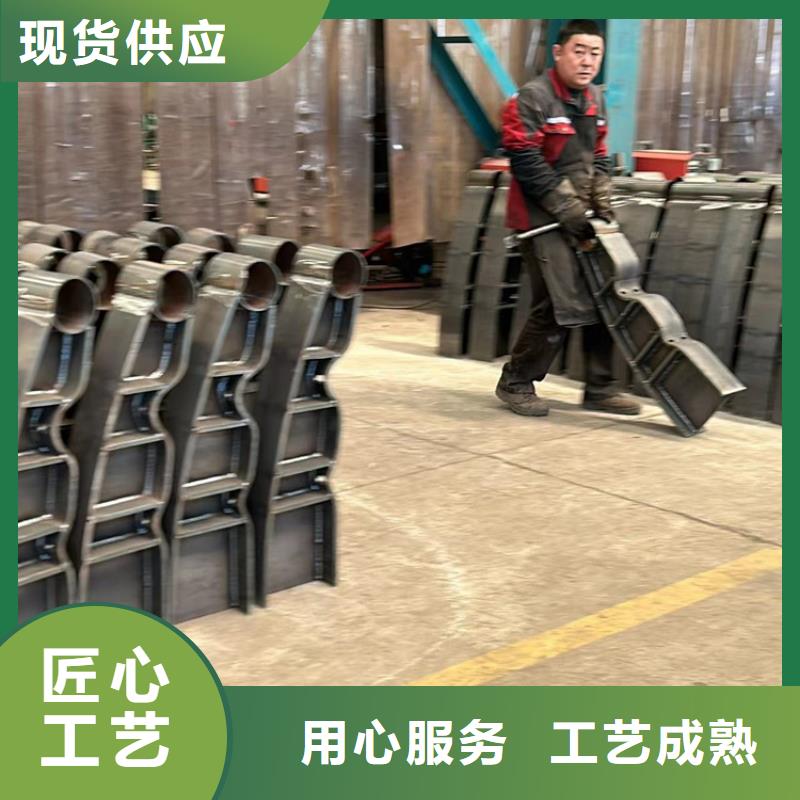 【桥梁护栏厂家热镀锌立柱服务始终如一】
