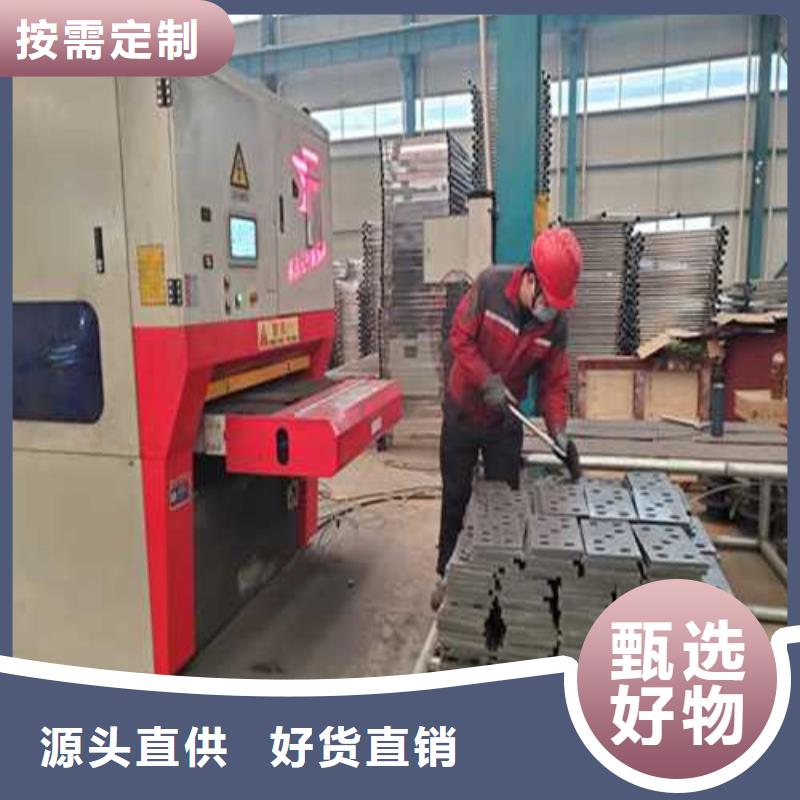 护栏1热镀锌立柱每个细节都严格把关