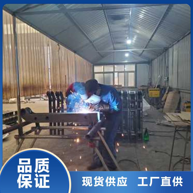 灯光护栏镀锌波形护栏多种款式可随心选择