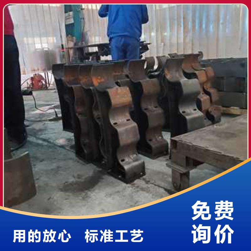 304不锈钢碳素钢复合管护栏样式众多