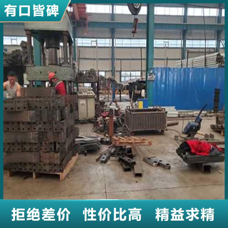 道路护栏_防撞护栏厂货源直销