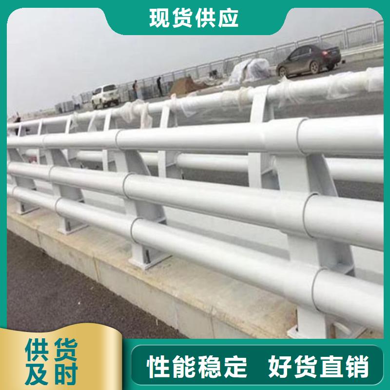 防撞护栏钢背木护栏货源报价