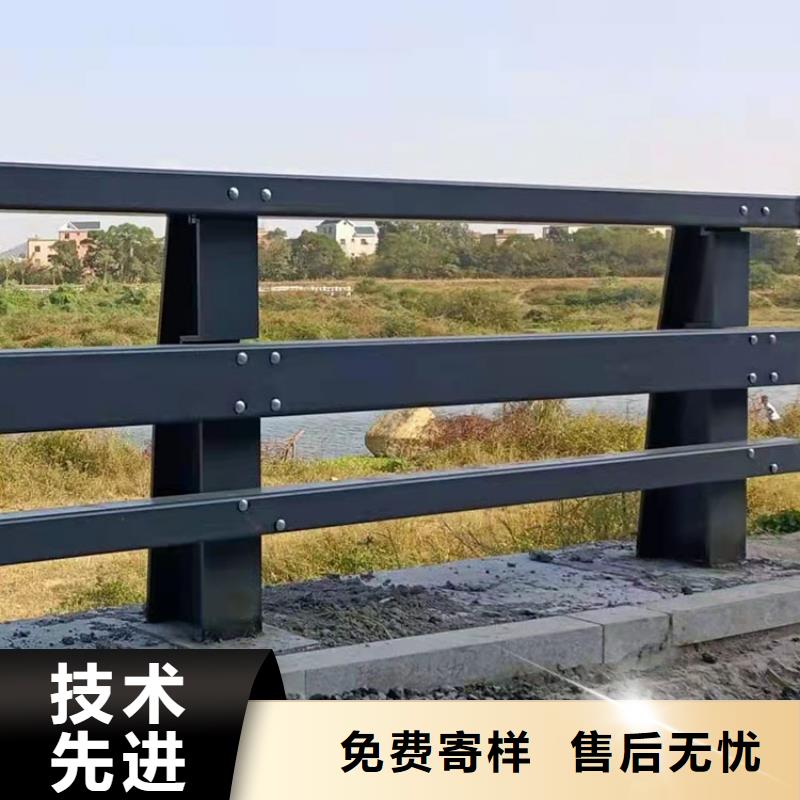 4月14号 【桥梁防撞护栏】客户好评友康道路隔离护栏