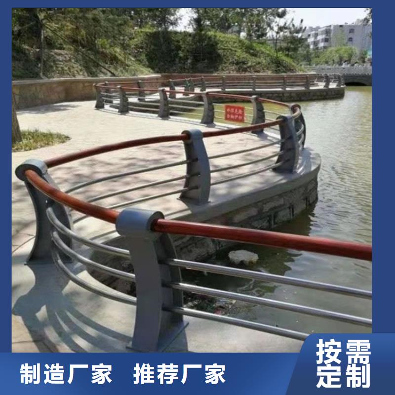 【 护栏2 桥梁栏杆厂厂家拥有先进的设备】由防撞护栏厂家为您