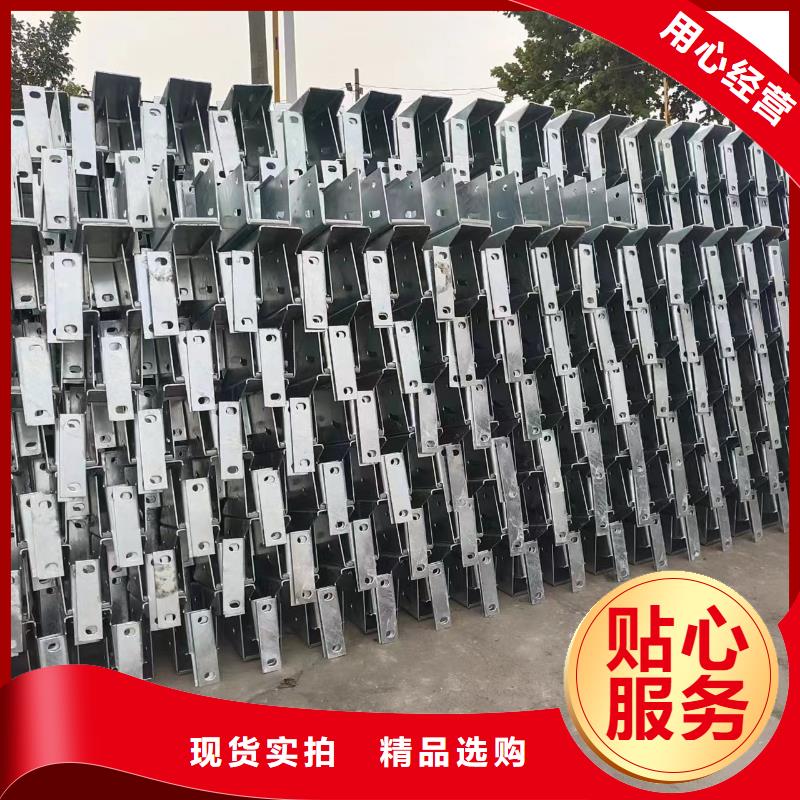 护栏 乡村公路护栏板实拍展现