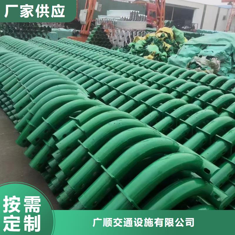 【护栏 乡村安保防护栏厂家工程施工案例】