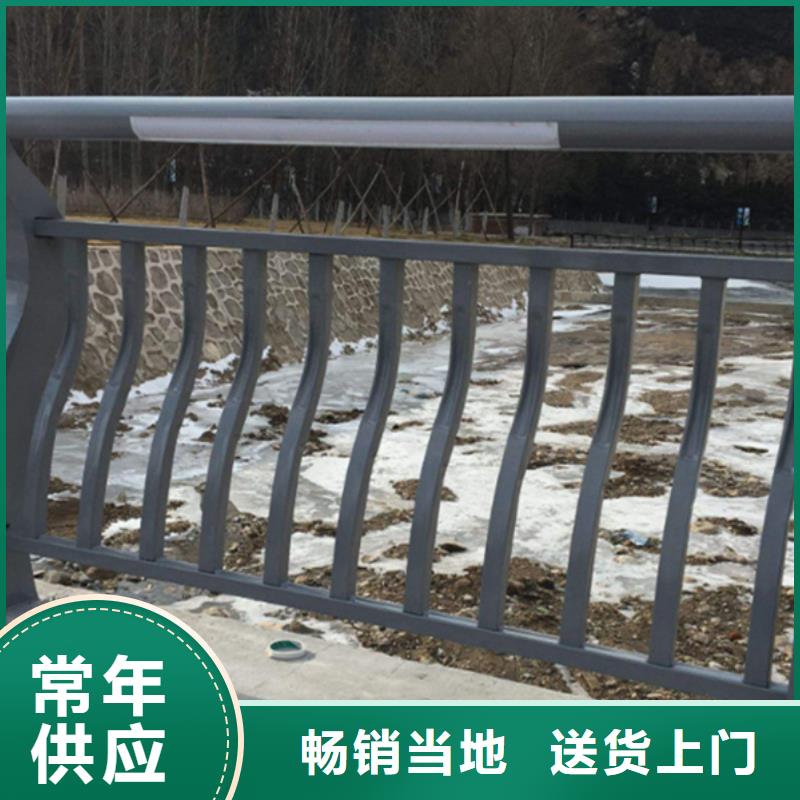 灯光护栏热镀锌立柱精工细作品质优良