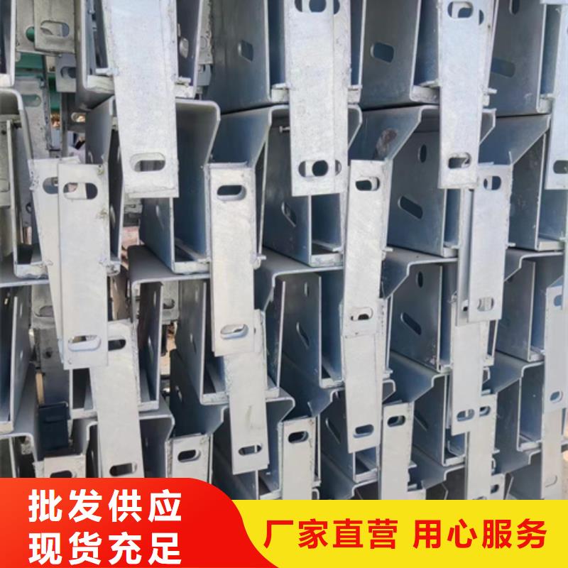 波形护栏生产厂家,【三波护栏板】生产经验丰富当地厂家