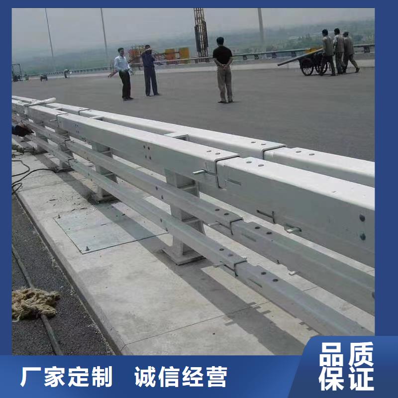 不锈钢复合管栏杆定制价格
