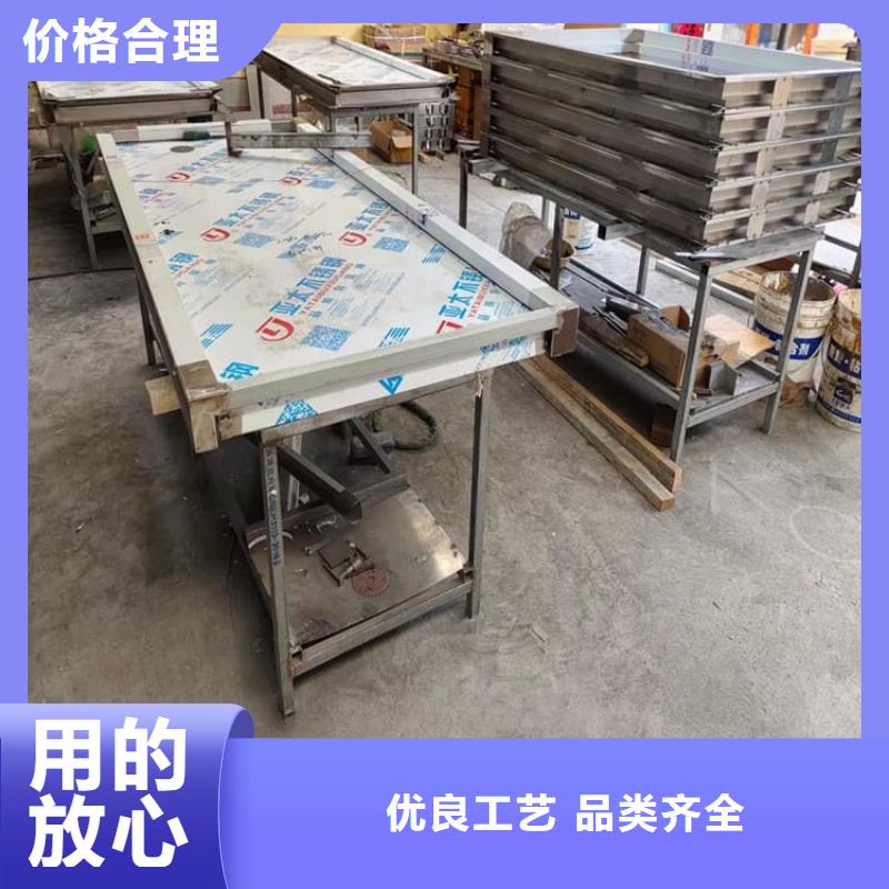 脚踏感应铅门-厂家