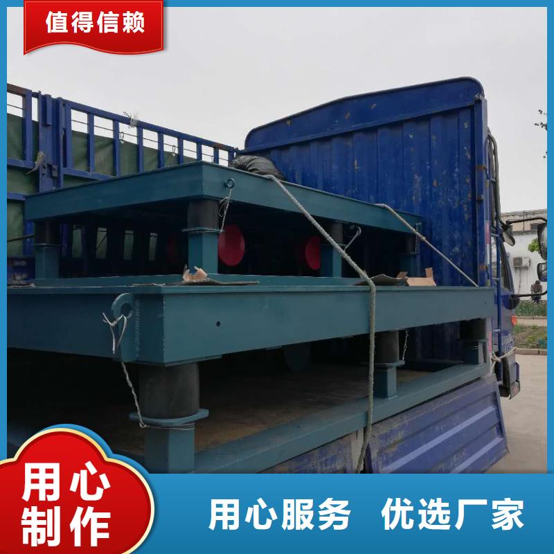 水泥浇注预制振实台远销各地